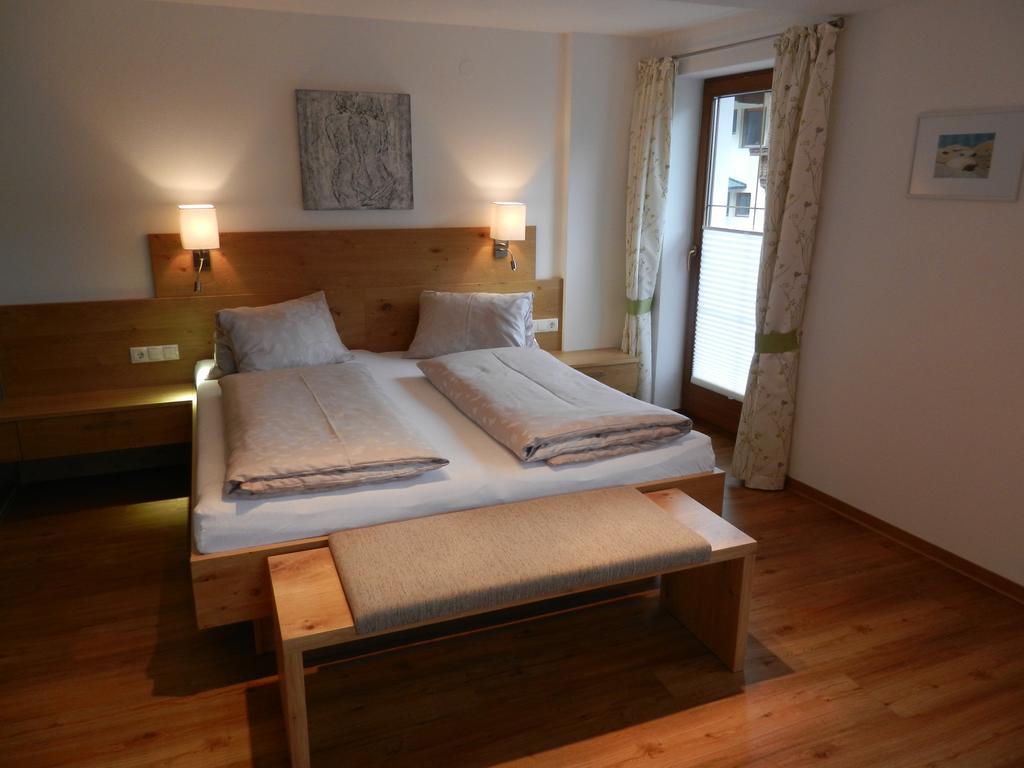 Gästehaus Martha Hotel Майерхофен Стая снимка