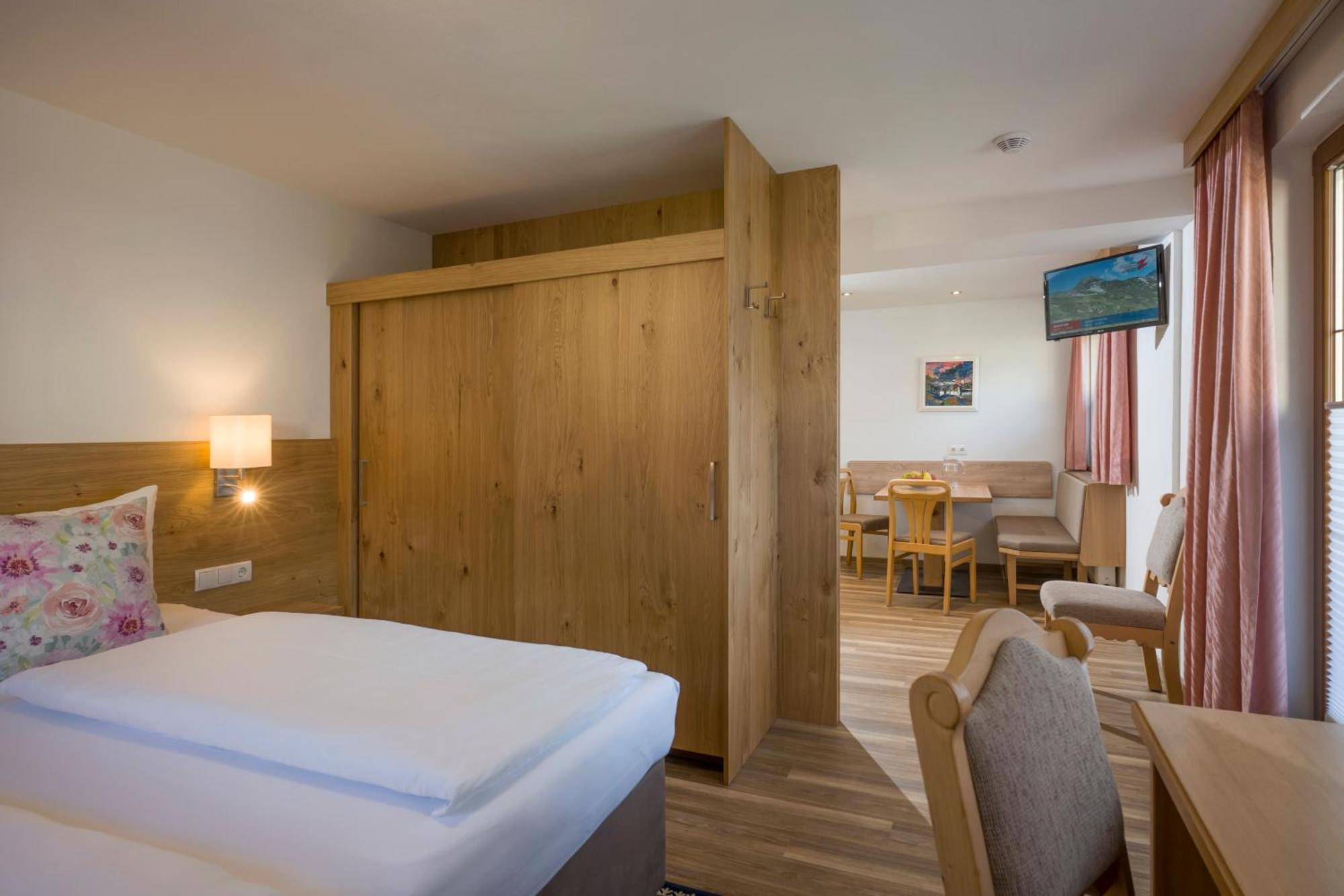 Gästehaus Martha Hotel Майерхофен Екстериор снимка